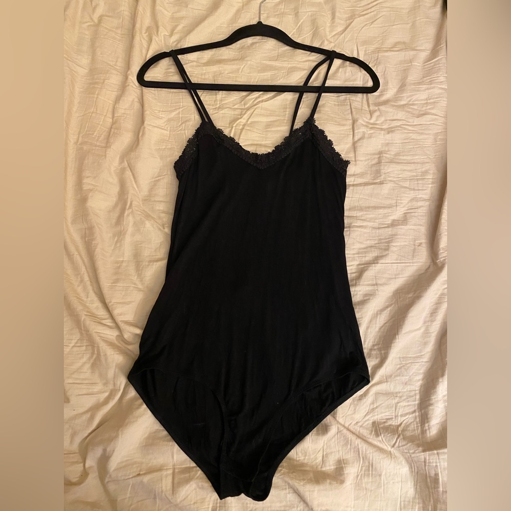 SHEIN LACE DETAIL BODYSUIT